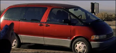 Quel était le véhicule du gars des identités (Ed Galbraith) ?