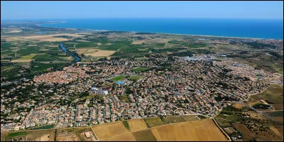 Petite ville de 7 000 habitants du département de l'Hérault, située à l'embouchure de l'Orb :