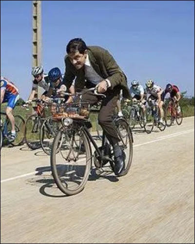 Quel grand champion cycliste a battu le record du monde de l'heure en 1972 sur le vélodrome de Mexico, record qui tiendra près de 30 ans ?