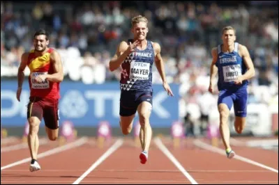 Toujours aux JO de Mexico, l'Américain Jim Hines remporte la médaille d'or du 100 mètres. Quel record historique a-t-il établi à cette occasion ?