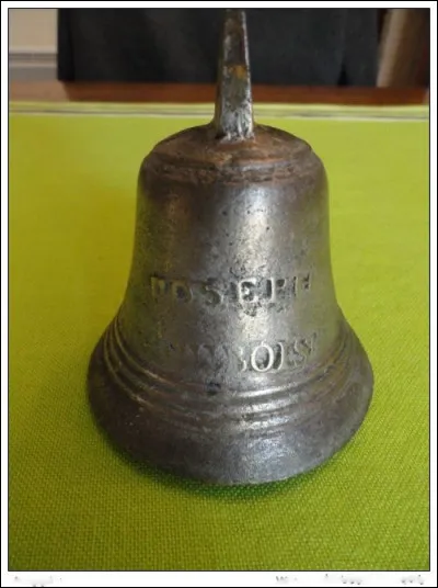 De manière générale, en quel alliage sont fabriquées les cloches ?