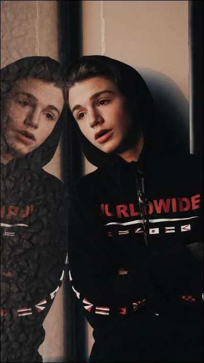 Comment s'appelle sa mère ?