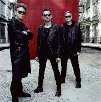 Comment s'appelle le chanteur du groupe Depeche Mode ?