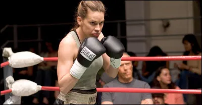 Quelle est cette actrice que nous voyons ici dans le film "Million Dollar Baby" (2004) de Clint Eastwood ?