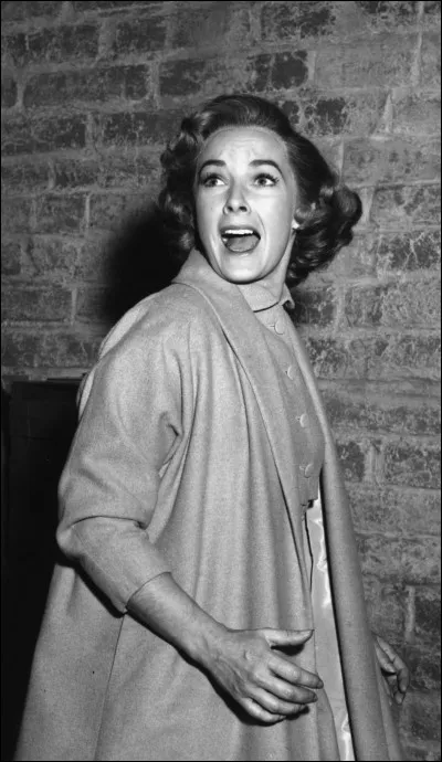 Quelle est cette actrice que l'on aperçoit ici dans le film "Psychose" (1960) d'Alfred Hitchcock ?