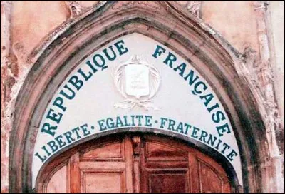 En rugby, dans le tournoi des cinq nations, que s'est-il passé en 1973 ?