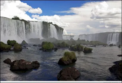 Quel fleuve traverse Kinshasa ?