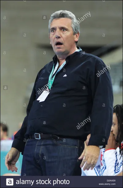 Qui est cet emblématique entraîneur ?