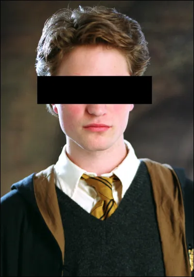 De quelle couleur sont les yeux de Cedric Diggory ?