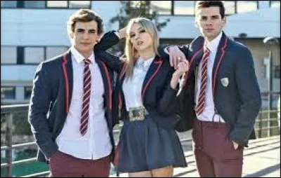 Quel est le nom de l'école privée où débarquent Samuel, Nadia et Christian ?