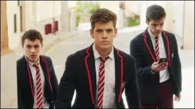 Où se trouvait Guzmán le jour de la commémoration de sa sur ?