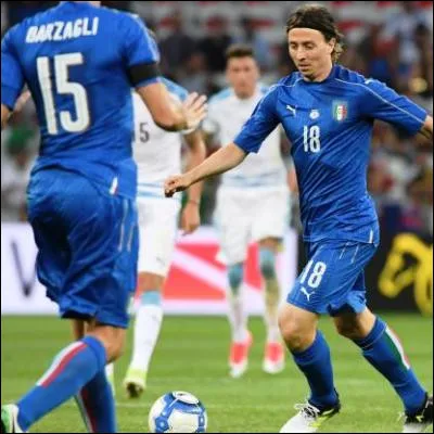 Quel mot italien d&eacute;signe en football les p&eacute;riodes des transferts ?