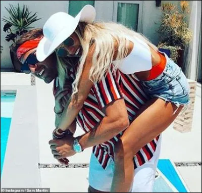 La ville où elle a grandi est...