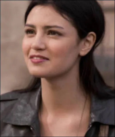 Comment se prénomme la fille dont il est follement amoureux ?