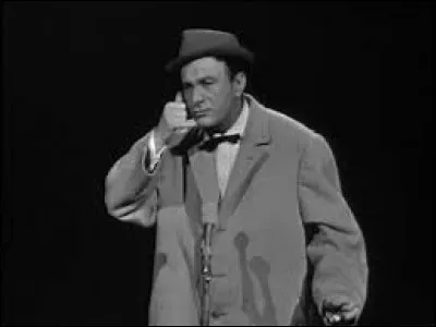 De quel grand comique s'agit-il sur la photographie ?