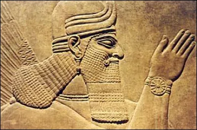 Roi de Babylone au VIe siècle, où il a fait ériger de nombreux monuments, il a repoussé les Egyptiens, pris et détruit Jérusalem et régné sur le plus vaste empire dominé par Babylone. C'est ...