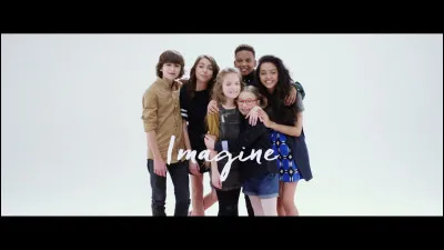 Partons sur une chansons des Kids United "On écrit sur les murs" ! Complétez les paroles : 

On écrit sur les murs le nom de ceux qu'on aime
Des messages pour les jours à venir
On écrit sur les murs à l'encre de nos...