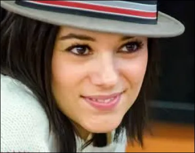 Complétez le titre de cette chanson : "Parler tout...