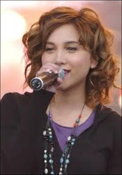 Complétez le titre de cette chanson : "Vivons pour...