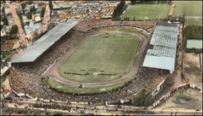 Quelle était la toute première rencontre de la Ligue des Champions ?