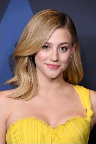 Dans la série Riverdale', comment s'appelle-t-elle ?