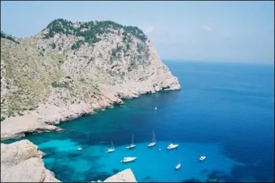 A quel pays appartiennent les les Balares ?