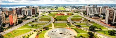 En quelle année est fondée la ville de São Paulo ?