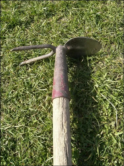 Quel est cet outil de jardinage ?