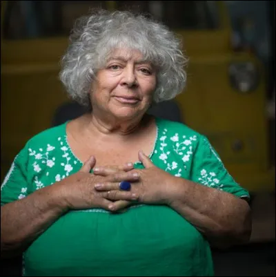 Quelle actrice joue le rôle du professeur Chourave ?