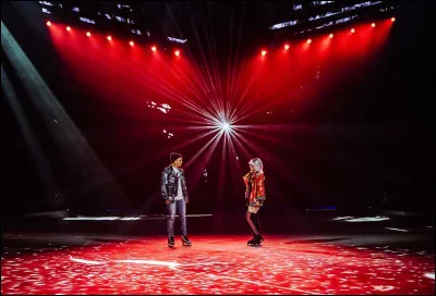 Un bal du collège est organisé. Qui invites-tu ?