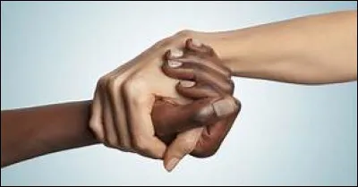 Quel homme d'Etat a prononcé un célèbre discours contre la colonisation deux semaines après une prise de position de Jules Ferry le 18 juillet 1885 qui s'y montrait favorable ?