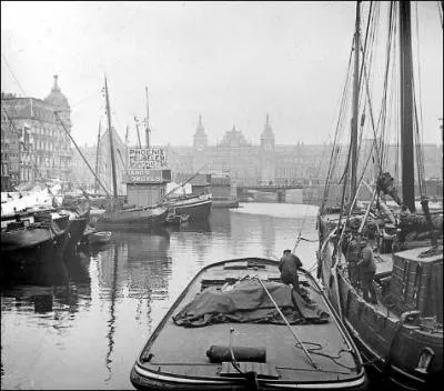 De quel port cher  Brel est originaire l'artiste-peintre Ensor ?