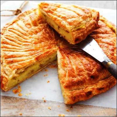 Comment appelle-t-on une tarte recouverte d'une abaisse ?