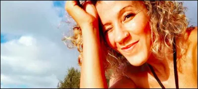 Qui est cette boxeuse arrivée sur les poteaux ?