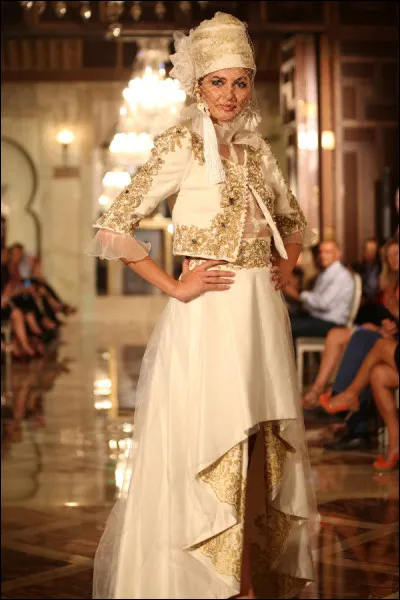 A quel styliste appartient cette création ?