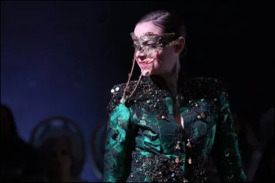 A quel styliste appartient cette création ?