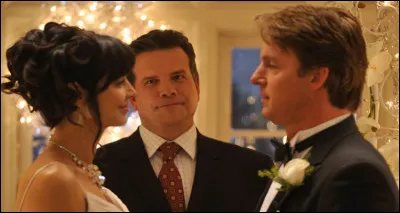 Cassie Nightigale se marie avec un policier dans les films/téléfilms, puis avec un docteur dans la série. Quel est le nom du policier ?