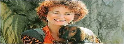 Elle a la cuisse légère, sa vie sexuelle est débridée et, parallèlement, elle mène une vie professionnelle brillante... mais un jour on trouve morte la jeune femme sourde, dont le nom anglais signifie Tisserand.