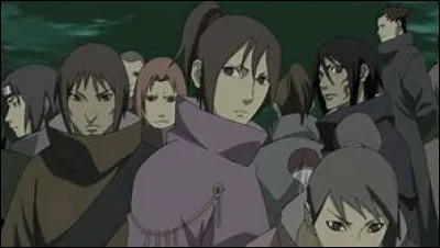 Qui a aidé Itachi à éliminer tout son clan ?
