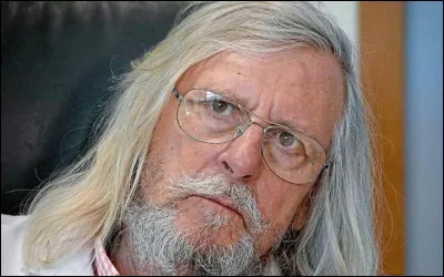 Qui est ce Didier, infectiologue, professeur émérite de microbiologie français, spécialiste des maladies infectieuses tropicales ?