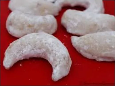 Restons dans le thème de l'Orient, avec ces pâtisseries bien connues en forme de croissant :