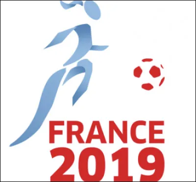 À quel moment de la compétition l'équipe de France féminine a-t-elle été éliminée de sa propre compétition ?