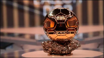 Cristiano est 5 fois Ballon d'or
Quelle réponse donne les dates dans l'ordre croissant ?