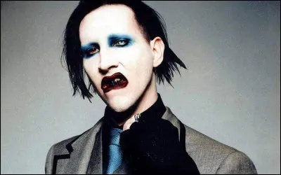 De quel groupe, Marilyn Manson a-t-il reprit le morceau "Tainted Love" ?