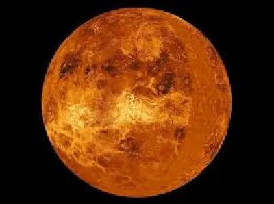 Mercure est la plus___planète du système solaire.