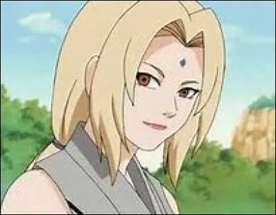 Qui est toujours avec Tsunade partout où elle va ?