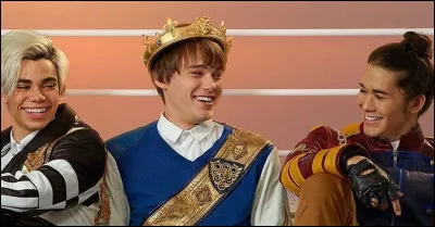 Quels sont les numéros des maillots de Ben, Jay et Carlos ?