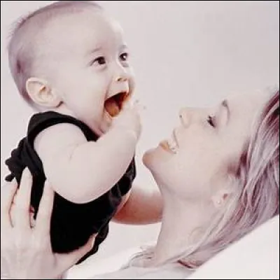 Dans lequel de ses titres Louane a-t-elle rendu hommage à non seulement sa mère, mais aussi son père, décédé la même année qu'elle ?