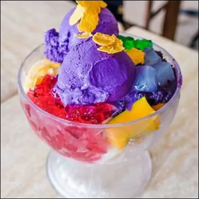 Le halo-halo, c'est avant tout de la glace râpée, à laquelle vous ajouterez par exemple des haricots sucrés ou de l'agar-agar. Dans quel pays pourrez-vous déguster ce dessert rafraîchissant ?