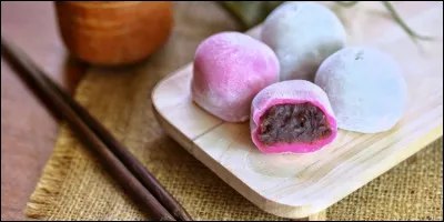 La couleur pastel est le symbole de ce petit gâteau de riz gluant venant du Japon...